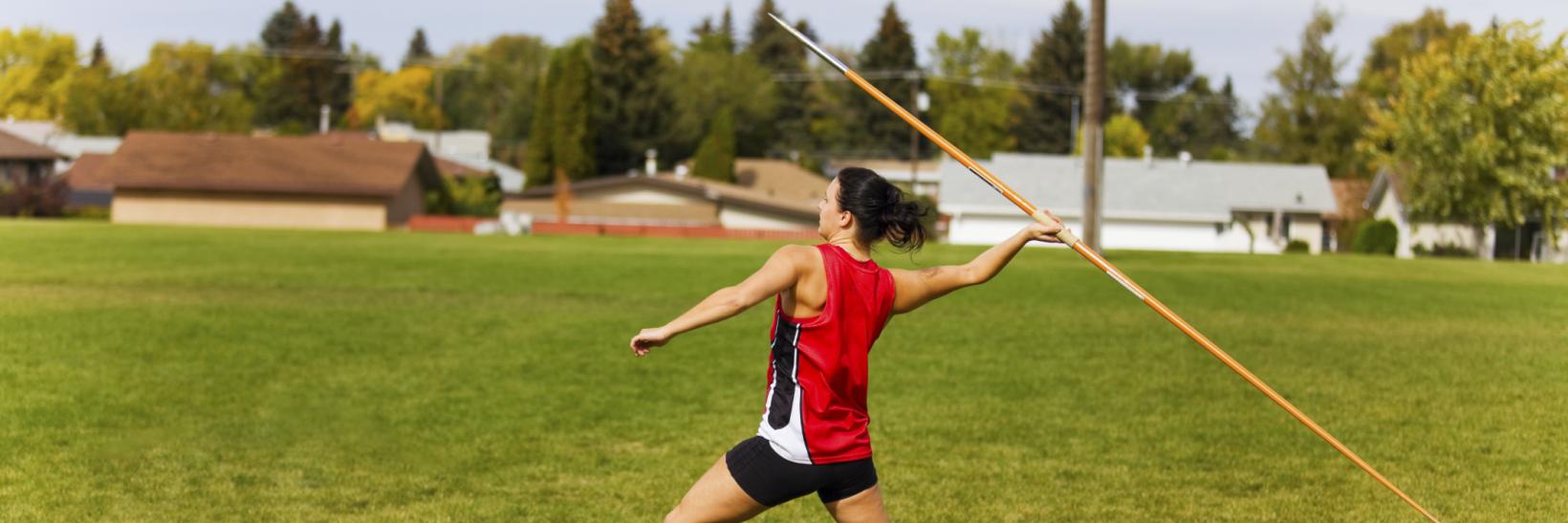 girl throwing a javalin