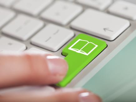 hand on keyboard key