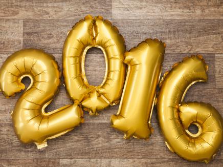 Balloons that spell out 2016.